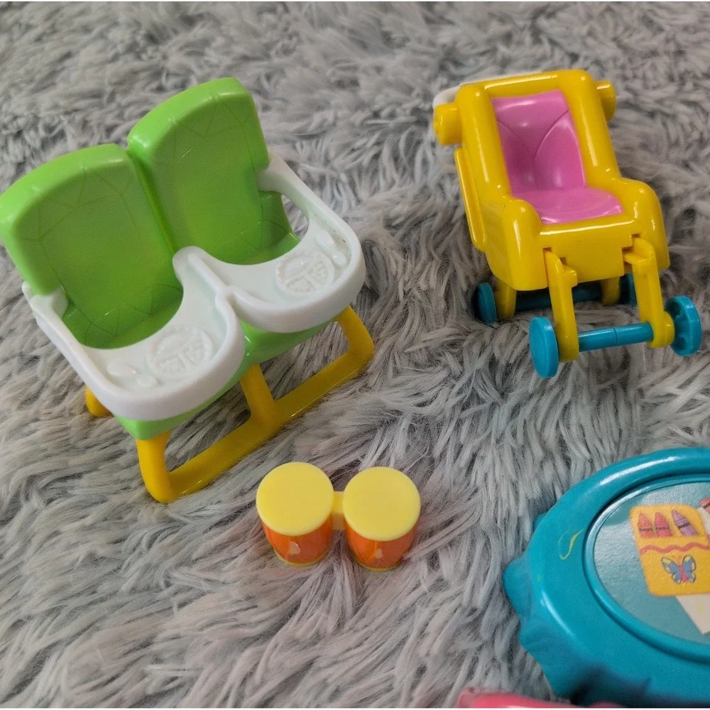 Vintage Mattel Dora the Explorer Doll House Figures Dollhouse Furniture Lot Of 7